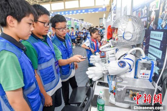 2024全国青少年航天创新大赛总决赛在海南文昌开幕  第13张 2024全国青少年航天创新大赛总决赛在海南文昌开幕  第13张