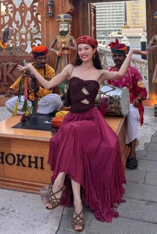 夏日的钟楚曦：你可真是把我辣得说不出话  第11张