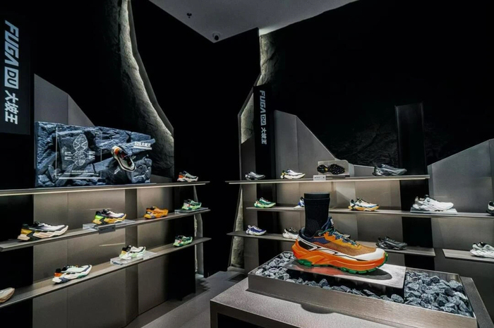 商业头条No.72|缔造户外黑马:钟承湛详解凯乐石爆红秘密  第2张 商业头条No.72|缔造户外黑马:钟承湛详解凯乐石爆红秘密  第2张