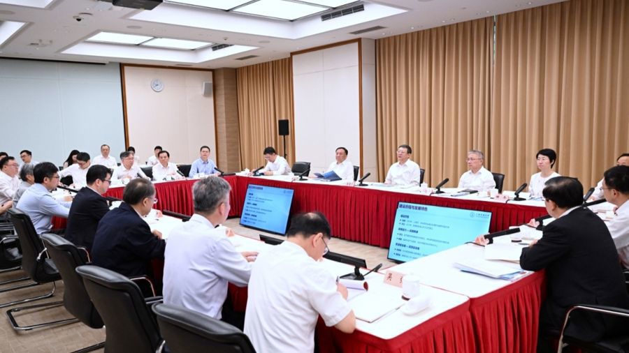 在上海国际科创中心建设中发挥重要战略科技力量作用!陈吉宁调研上海科技大学 第1张 在上海国际科创中心建设中发挥重要战略科技力量作用!陈吉宁调研上海科技大学 第1张