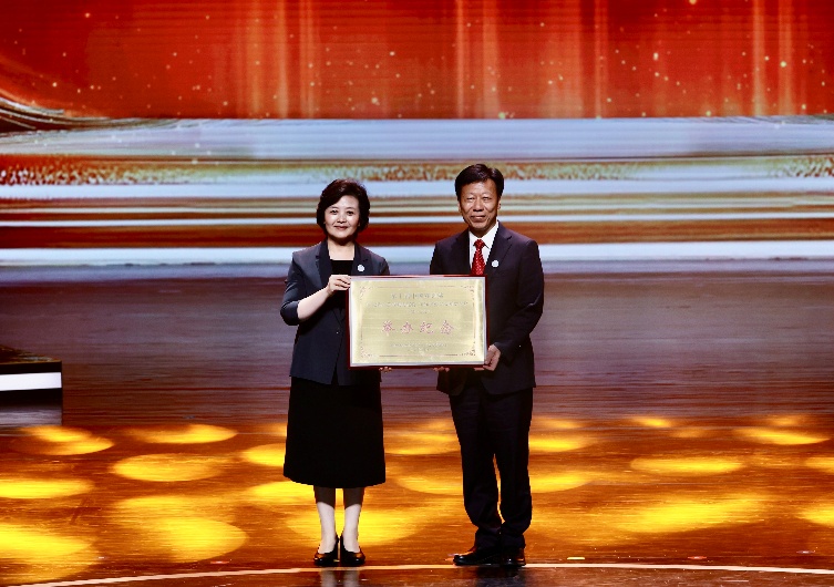 中国戏剧梅花奖在上海揭晓，蓝天	、朱洁静等15人摘梅  第5张