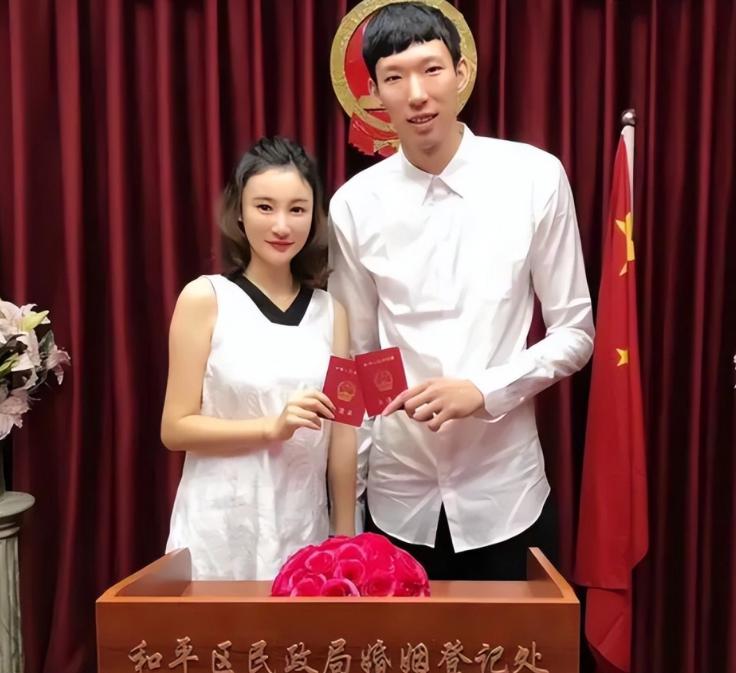 曾用离婚逼周琦回国，周琦妻子再次发博回应质疑后关闭账号  第2张