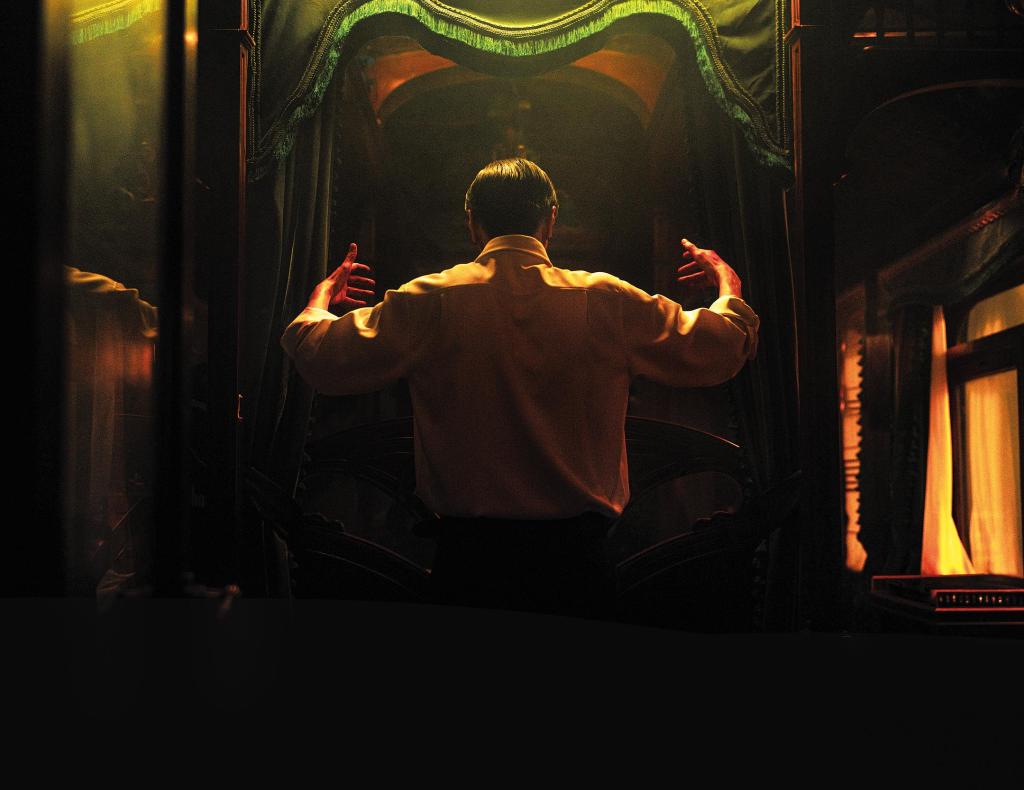 艺术作品还是催眠电影?毕戆《狂野时代》戛纳首映评论两极 第5张 艺术作品还是催眠电影?毕戆《狂野时代》戛纳首映评论两极 第5张